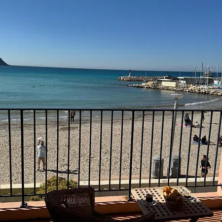 Front De Les Lecques