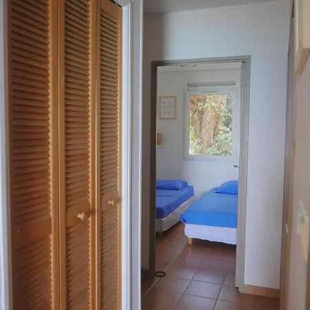 Front De Apartman