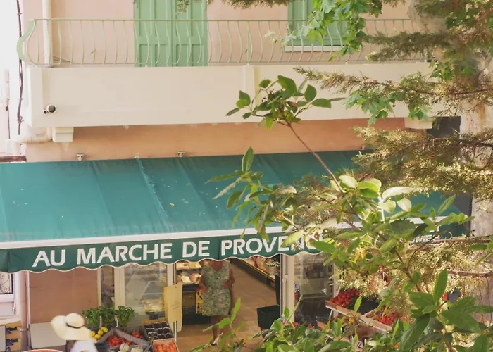 Front De شقة