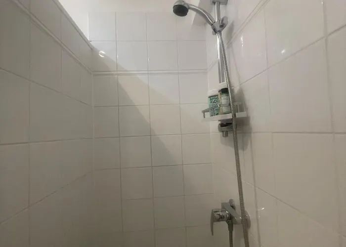 Front De شقة